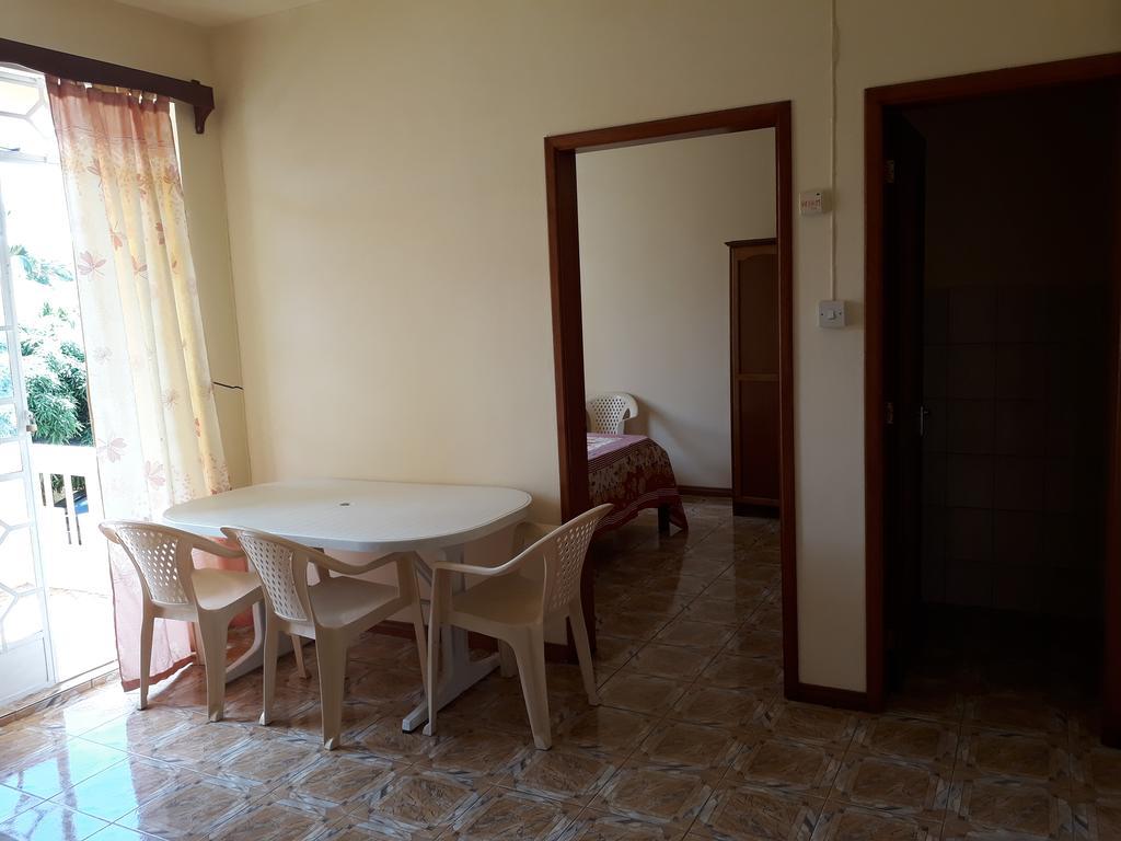 Allamanda Apartments - 100M Bain Boeuf Beach Buitenkant foto